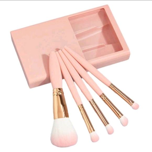 Other - New Compact Travel Brushes